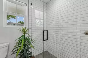 9469 Gatetrail Dr, Dallas, TX 75238 - Photo 17