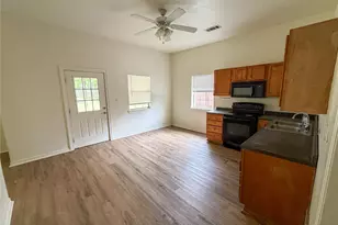 907 W Fischer St, Sherman, TX 75092 - Photo 7
