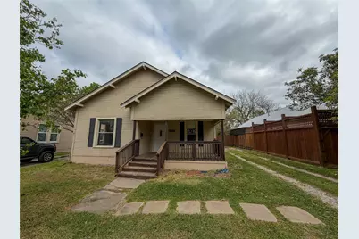 907 W Fischer Street, Sherman, TX 75092 - Photo 1