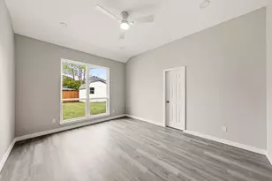 813 Creek Valley Rd, Mesquite, TX 75181 - Photo 17