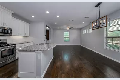 4202 Cascade Sky Drive, Arlington, TX 76005 - Photo 3