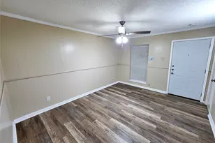 127 Cooper St, Cedar Hill, TX 75104 - Photo 3