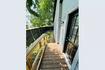 4000 Walker Street, Dallas, TX 75211 - Photo 7