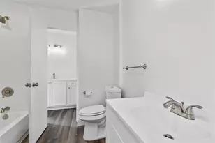 5326 Creek Valley Dr, Arlington, TX 76018 - Photo 9