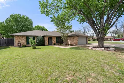 3800 Twin Creek Drive, Arlington, TX 76015 - Photo 3