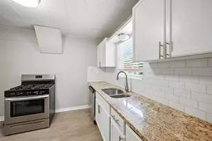 204 Graham Ave, Bonham, TX 75418 - Photo 3