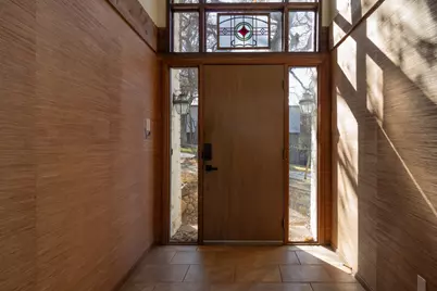 2001 Park Hill Drive, Arlington, TX 76012 - Photo 3