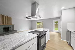 5321 Strickland Ave, The Colony, TX 75056 - Photo 7