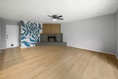 5321 Strickland Avenue, The Colony, TX 75056 - Photo 5