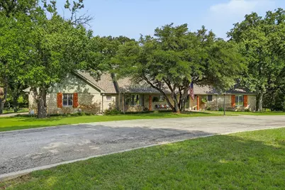 1904 Oak Ridge Trail, Bridgeport, TX 76426 - Photo 3