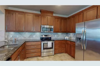 2556 Sarah Lane, Lewisville, TX 75056 - Photo 7
