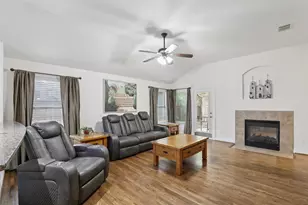 4109 Aqueduct Dr, Denton, TX 76210 - Photo 3