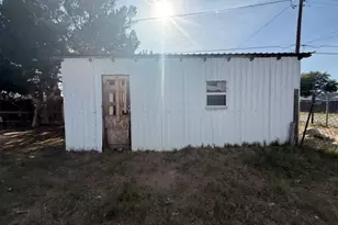 601 S Franklin Ave, Monahans, TX 79756 - Photo 3