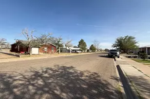 601 S Franklin Ave, Monahans, TX 79756 - Photo 7