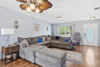 10824 Irish Glen Trail, Fort Worth, TX 76052 - Photo 7