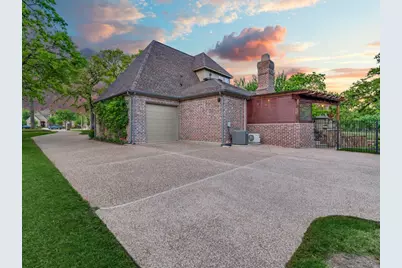 701 Regency Court, Denton, TX 76210 - Photo 37