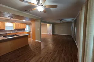 901 W Main St, Quinlan, TX 75474 - Photo 7