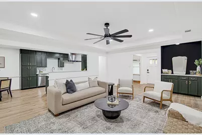 715 Pheasant Run, Burleson, TX 76028 - Photo 5