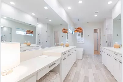 655 Kessler Reserve Court, Dallas, TX 75208 - Photo 17