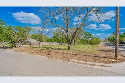 1290 W Hyman Street, Stephenville, TX 76401 - Photo 3