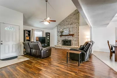 1917 Maxwell Drive, Lewisville, TX 75077 - Photo 5