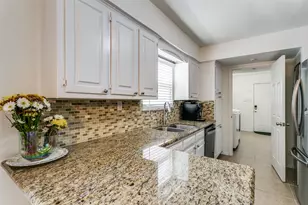 1917 Maxwell Dr, Lewisville, TX 75077 - Photo 9