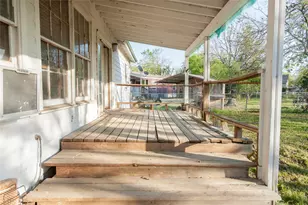 112 SE Front St, Bailey, TX 75452 - Photo 13