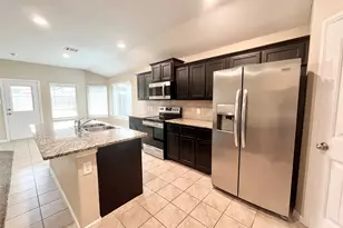 629 Mud Lake Trl, Fort Worth, TX 76120 - Photo 7