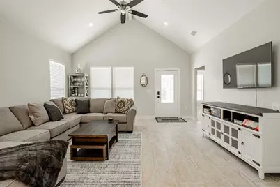 114 Sierra Madre Street, Payne Springs, TX 75156 - Photo 5