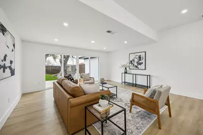 3401 Valley View Lane, Garland, TX 75043 - Photo 5