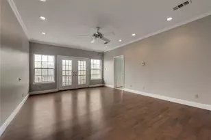 926 Hampshire St, Grand Prairie, TX 75050 - Photo 7