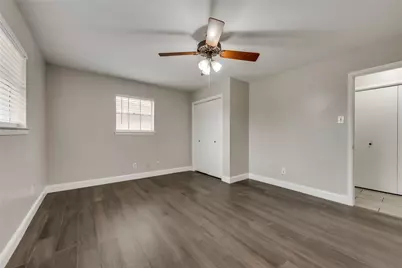 926 Hampshire Street, Grand Prairie, TX 75050 - Photo 15