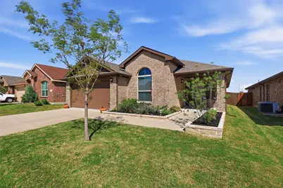 9336 Castorian Drive, Fort Worth, TX 76131 - Photo 3