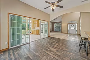 1517 Oakwood Dr, Stephenville, TX 76401 - Photo 7