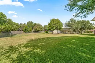 1517 Oakwood Dr, Stephenville, TX 76401 - Photo 35