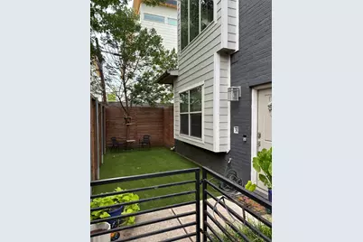 5807 Bryan Parkway #50, Dallas, TX 75206 - Photo 1