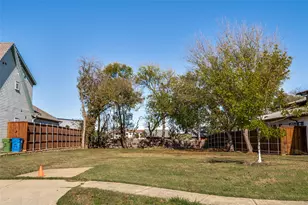 711 E Wall St, Grapevine, TX 76051 - Photo 1
