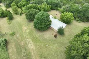 300 A E 3rd St, Iredell, TX 76649 - Photo 13