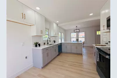 3020 Yucca Avenue, Fort Worth, TX 76111 - Photo 11