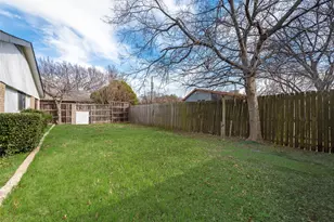 10906 Listi Dr, Dallas, TX 75238 - Photo 13