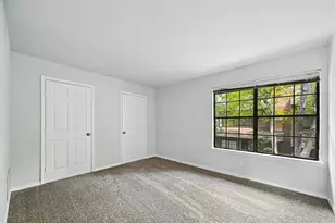 9910 Royal Ln, Dallas, TX 75231 - Photo 19