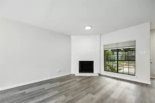 9910 Royal Ln, Dallas, TX 75231 - Photo 7