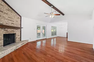 921 Red Oak St, Azle, TX 76020 - Photo 3