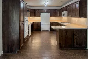 700 Austin Dr, Mineral Wells, TX 76067 - Photo 7