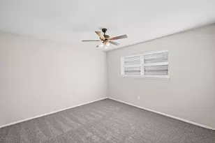 2001 San Jacinto Dr, Arlington, TX 76012 - Photo 31