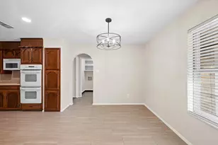 2001 San Jacinto Dr, Arlington, TX 76012 - Photo 13