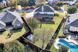 333 Green Acres Dr, Murphy, TX 75094 - Photo 1