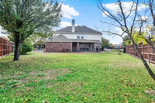 333 Green Acres Dr, Murphy, TX 75094 - Photo 9