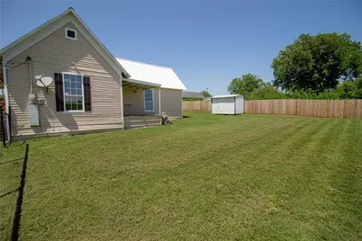 605 Orange Avenue, Farmersville, TX 75442 - Photo 17