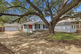 9403 Thornberry Ln, Dallas, TX 75220 - Photo 1